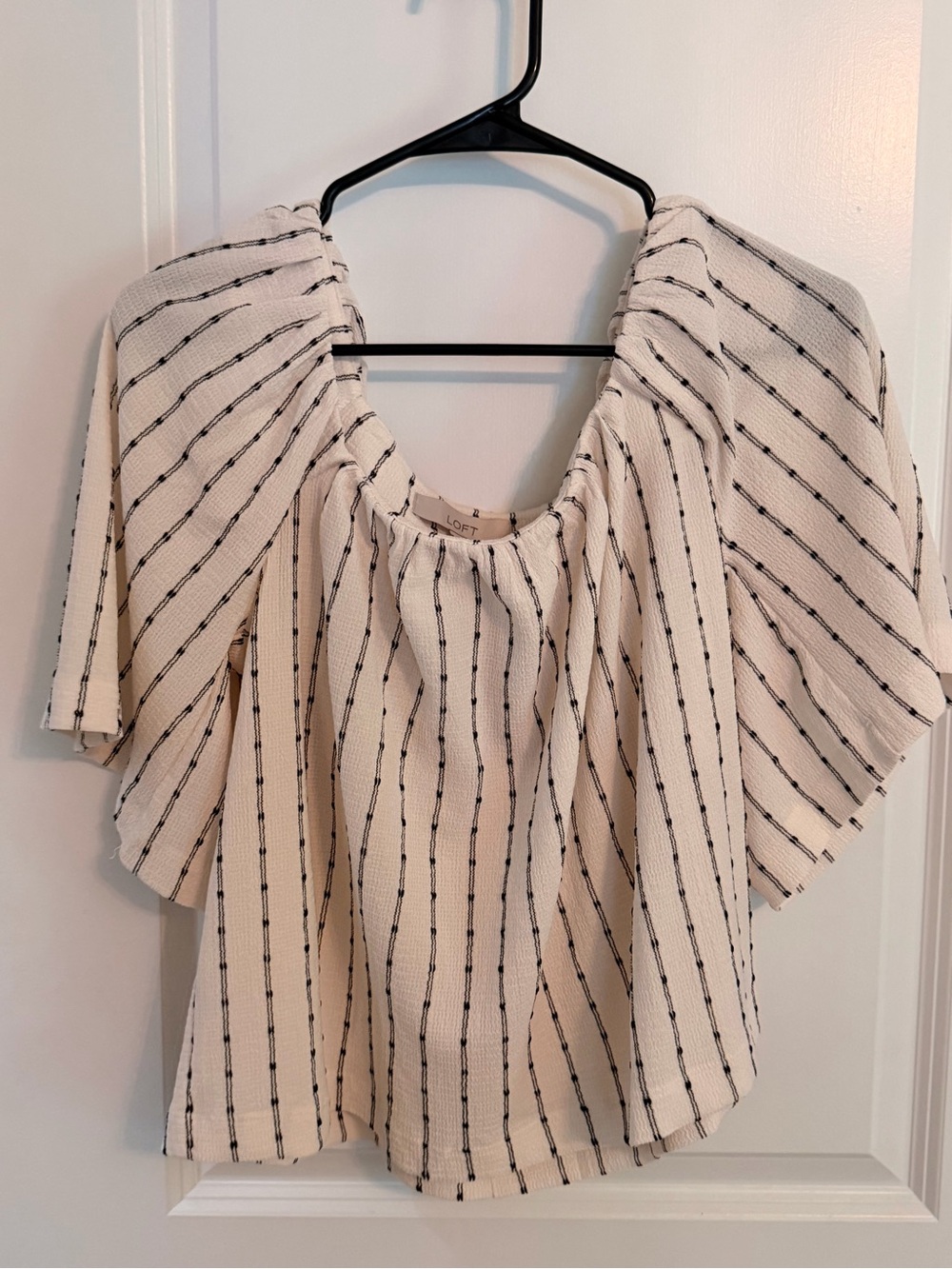 LOFT Cream & Black Striped Textured Peasant Top NWOT - Medium